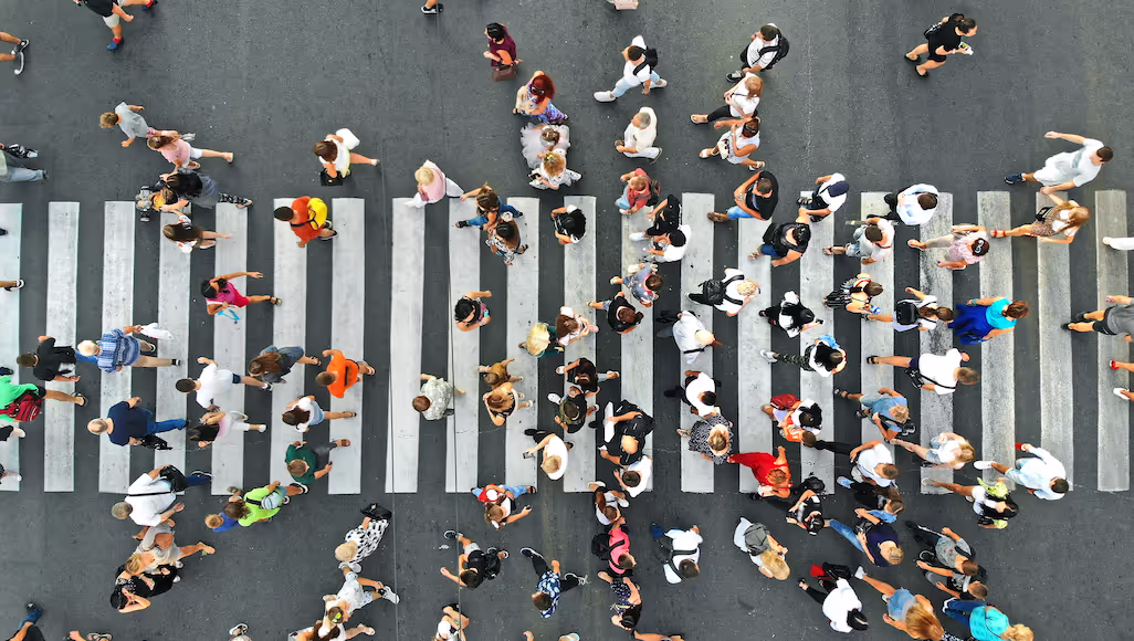 Consumers on street
